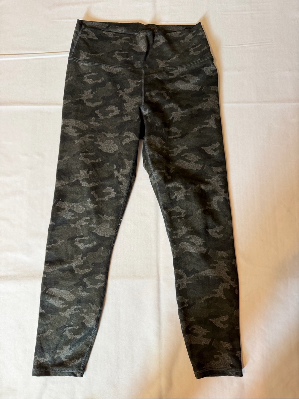 Fabletics Powerhold Black Gray Camo Women's Leggings Size Medium